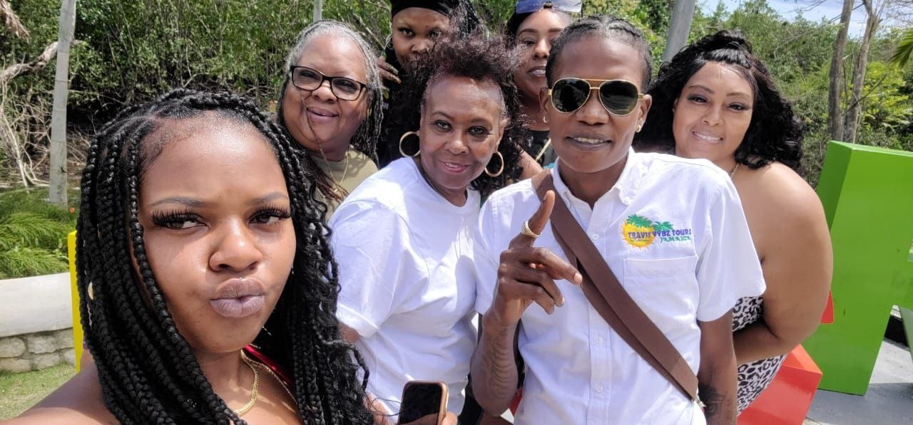 About Travis Vybz Tours